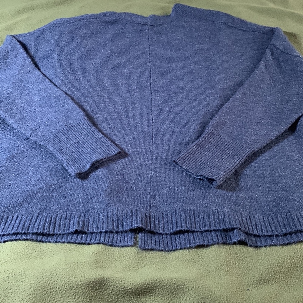 Old Navy blue fuzzy sweater. Drop shoulder. Open front. Size Large - Picture 8 of 8